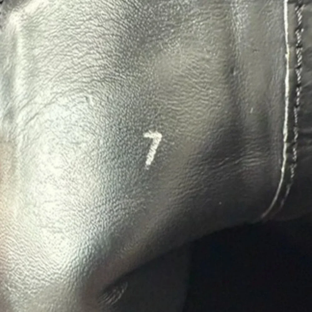 Everlane The Boss Boot 7 Black Pebbled Leather | Italian Made - Picture 8 of 8